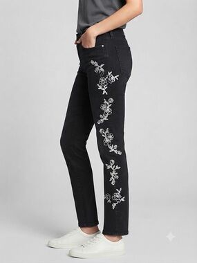Levi's Black Skinny Jeans with White Floral Embroidery